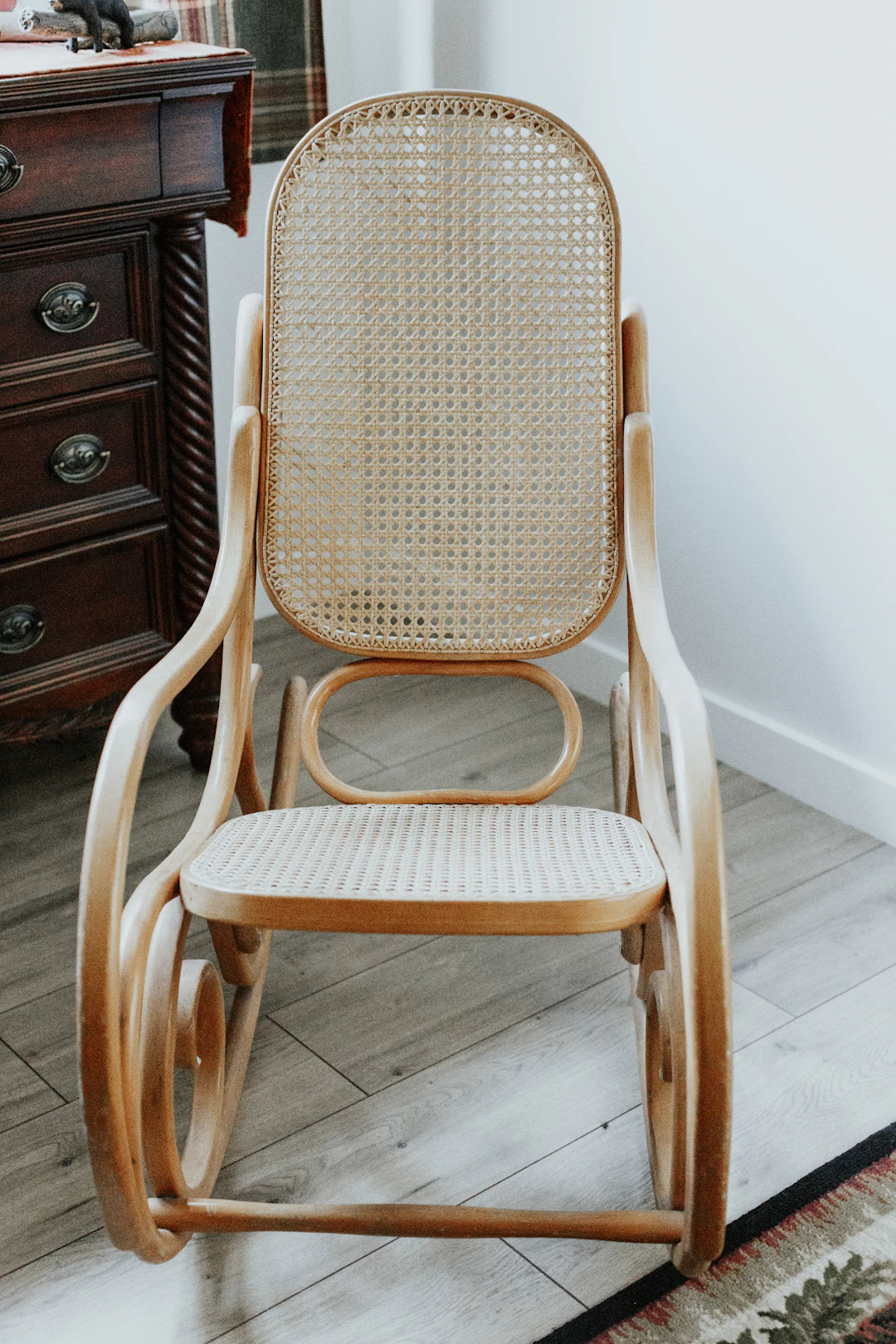 Choosing the Best Massage Chair for Expecting Mothers